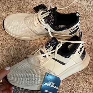 NWT New Balance Sneakers